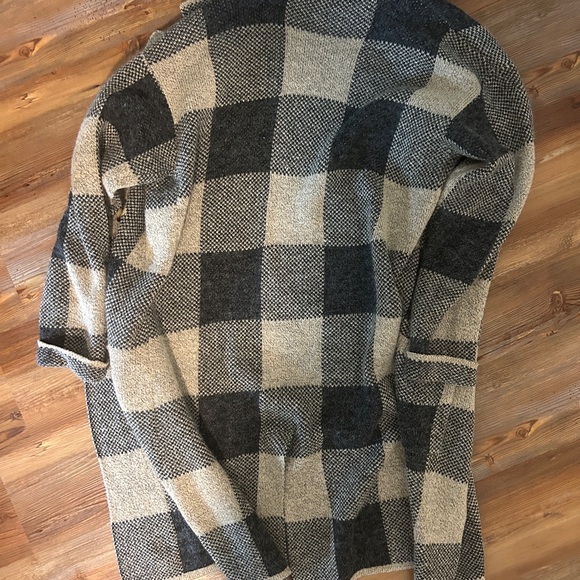 Lulu's Black and Cream Knit Sweater - Picture 5 of 5